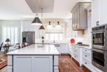 White Kitchen - Golden Rule Builders - Kitchen remodeling / Renovation in Fredericksburg VA